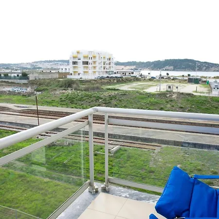 Alojamentos Campo & Mar - T1 Com Piscina Apartman *