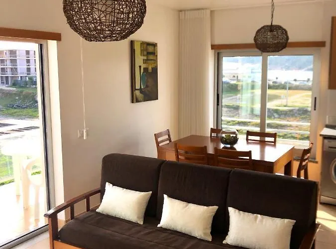 Alojamentos Campo & Mar - T1 Com Piscina Apartman São Martinho do Porto